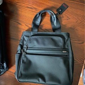 Tumi Tote